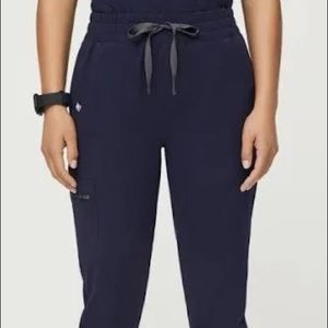 Navy blue medium tall figs joggers, high waisted